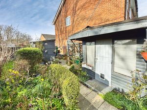 Photo 9- click for photo gallery